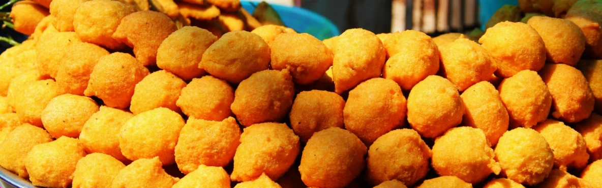 Street Snacks in Mumbai Beyond Vada Pav and Pav Bhaji